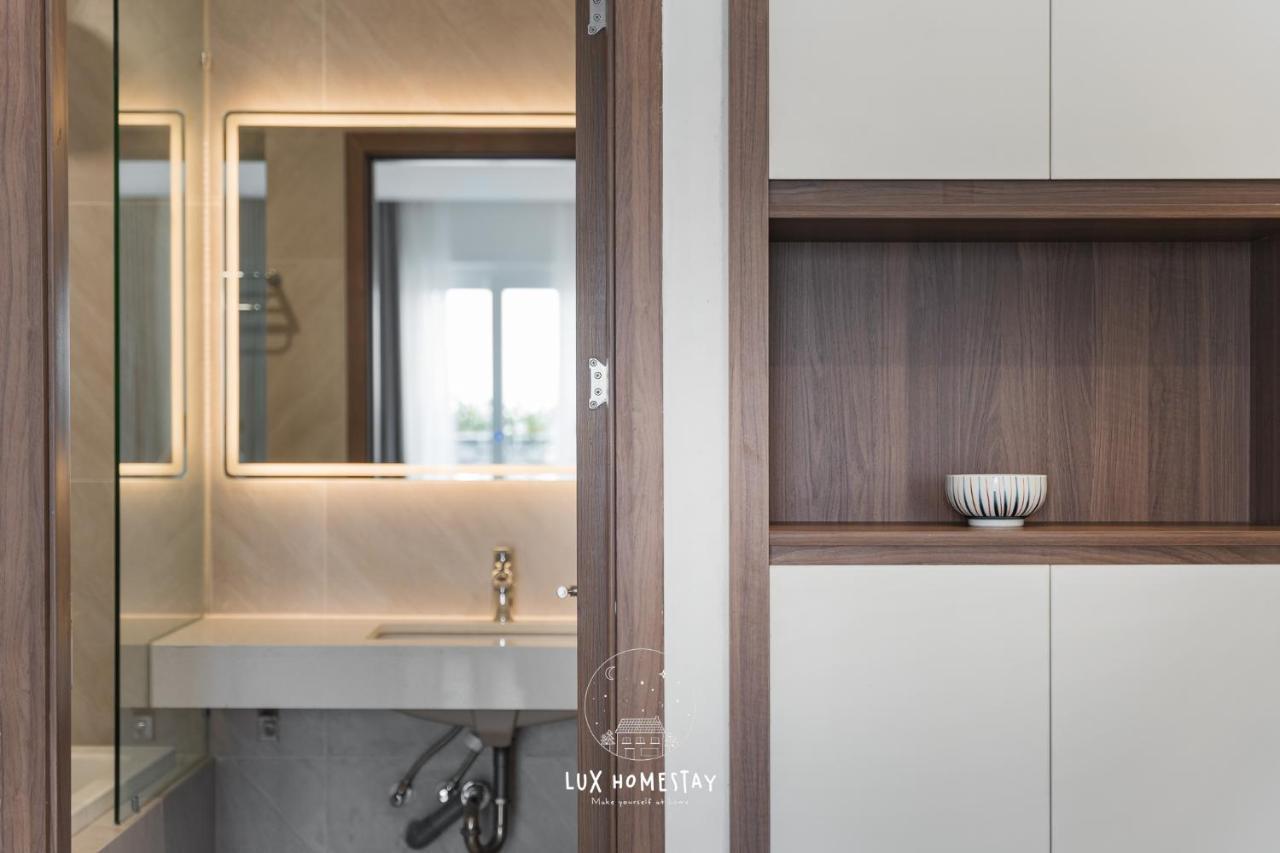 Lux Westlake Studio ハノイ市 エクステリア 写真